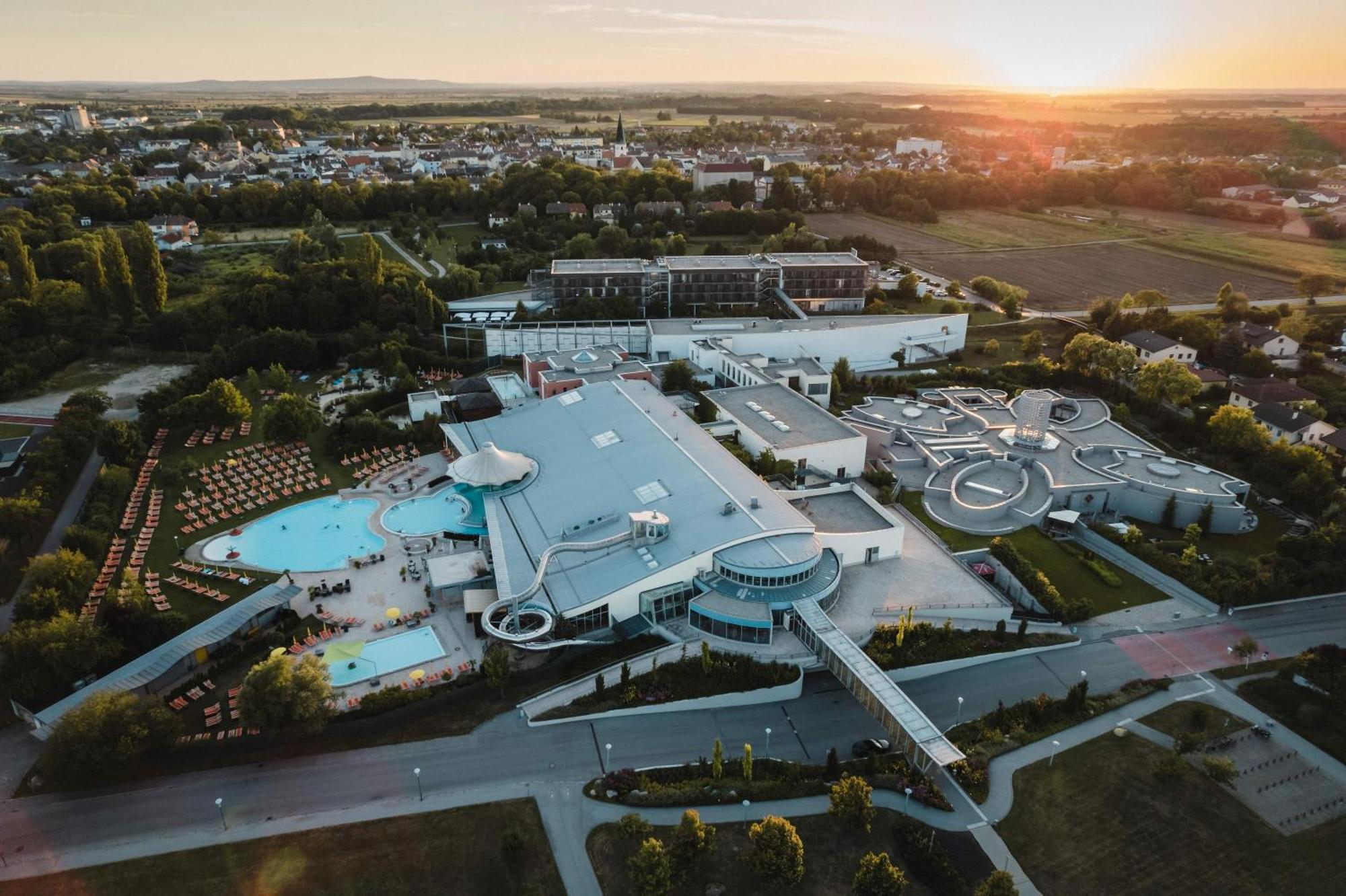 Therme Laa - Hotel & Silent Spa Laa an der Thaya Eksteriør billede